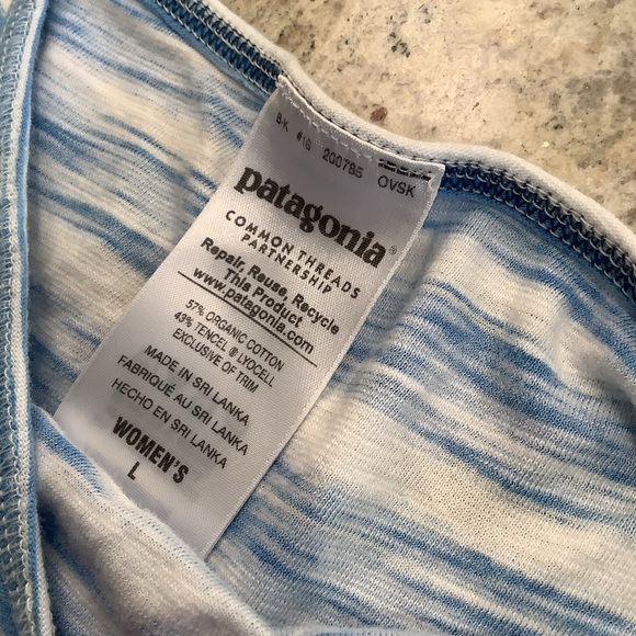 Patagonia Blue and White Striped Women's Tank Top Large - Picture 3 of 5